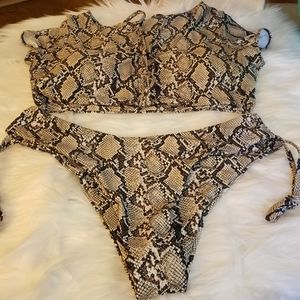 COPY - ZAFUL Bikini NEW in Pkg, tag lost